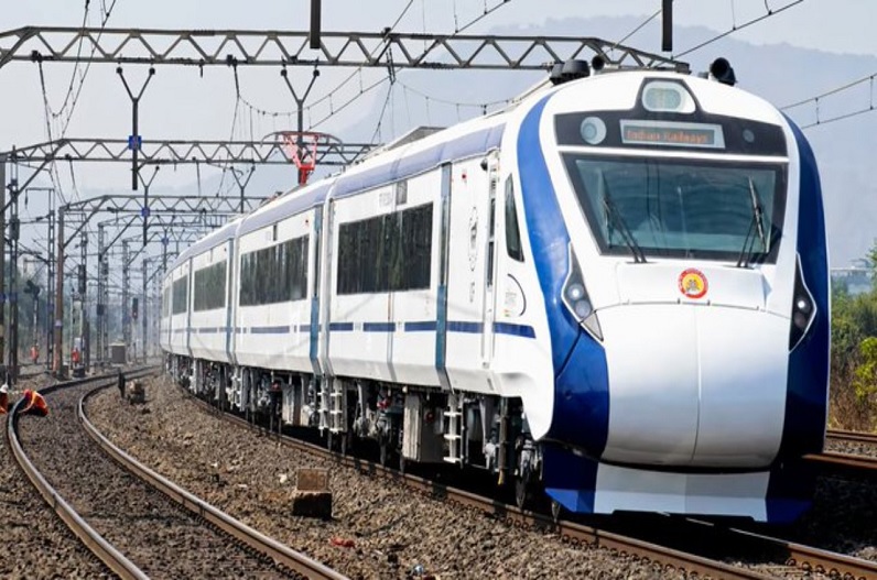 Vande Bharat Express in Dongargarh